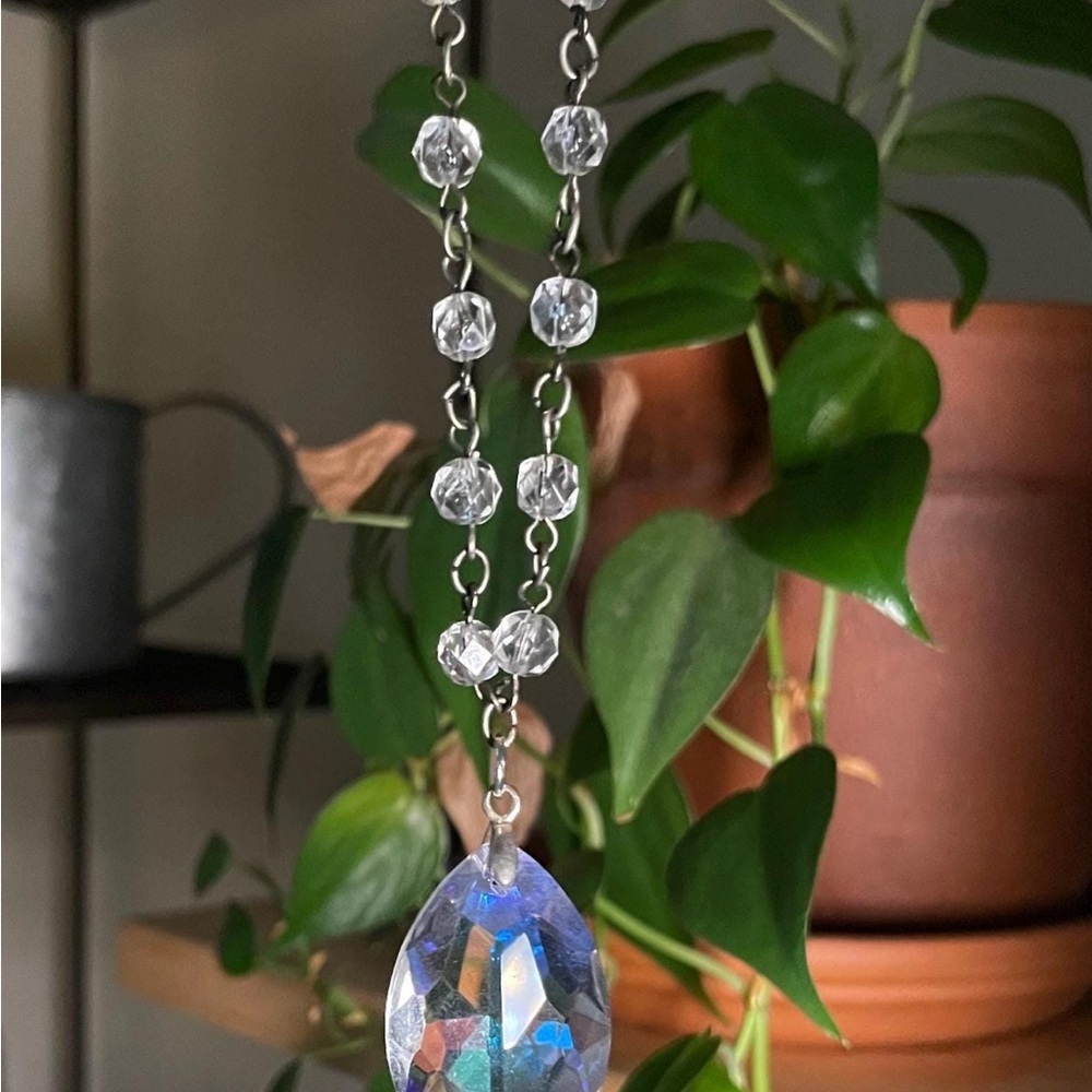 Elegant Silver and Blue Crystal Pendant Necklace